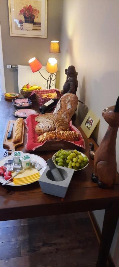 L'Etape Gourmande, Chambres D'Hotes Wellin المظهر الخارجي الصورة